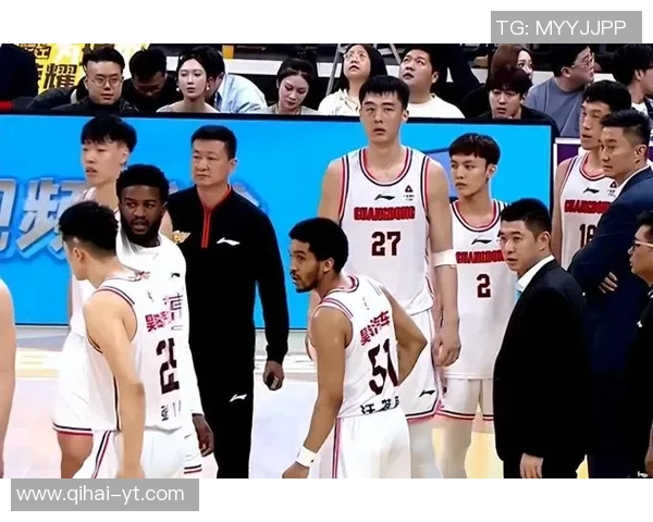 广东宏远与福建队激战正酣谁能在CBA赛场上笑到最后